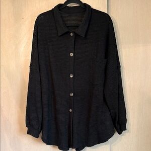 Lightweight waffle-knit shacket